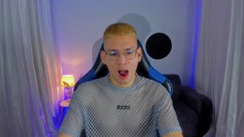 timi  jones online show from December 2024 12:23:01 AM