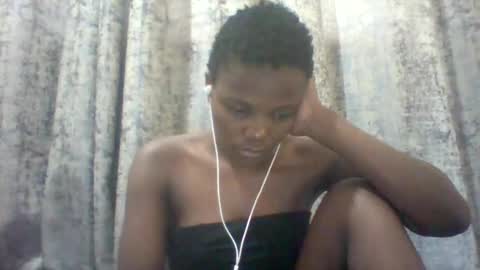 Snapshot of tina2030_1 chatting on May 2026 05:05:02 AM tee online show from May 2026 05:05:02 AM
