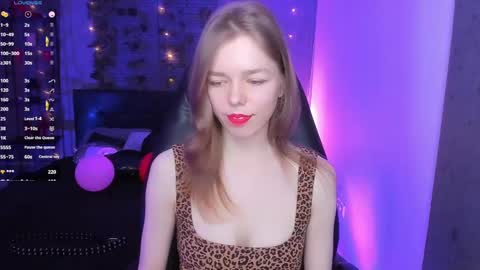 Snapshot of tina_tayllor chatting on March 2025 03:53:01 PM Tina Tayllor MY SHEDULEMondayTuesdaySaturdaySunday online show from March 2025 03:53:01 PM
