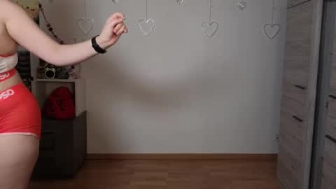 Tina Angel online show from March 2026 07:09:01 PM