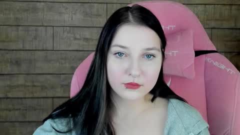 TinaBurton online show from November 2025 05:17:01 AM