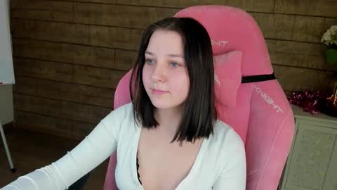 Snapshot of tinaburton chatting on January 2026 04:22:02 PM TinaBurton online show from January 2026 04:22:02 PM