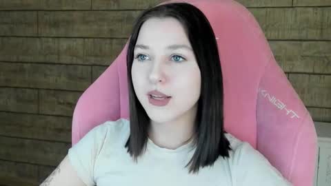 Snapshot of tinaburton chatting on February 2026 05:05:02 PM TinaBurton online show from February 2026 05:05:02 PM