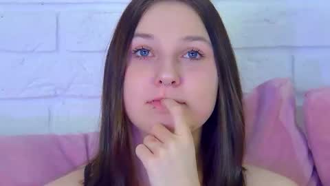 Snapshot of tinaburton chatting on February 2026 04:24:02 PM TinaBurton online show from February 2026 04:24:02 PM