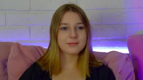 Snapshot of tinaburton chatting on February 2026 05:03:01 PM TinaBurton online show from February 2026 05:03:01 PM