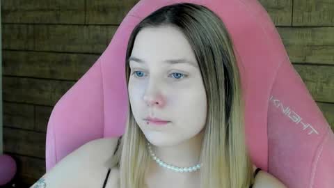 TinaBurton online show from April 2026 04:41:01 PM