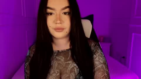 hi im curvy babyface girlie Tina online show from May 2026 03:28:01 PM