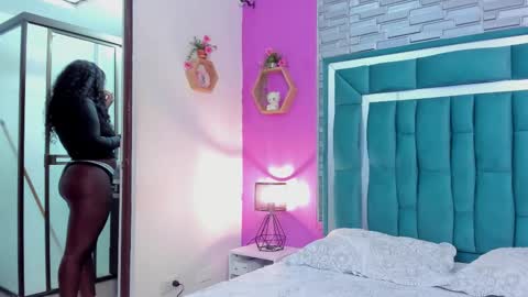 Snapshot of tinajones20 chatting on February 2026 12:50:01 PM Tina online show from February 2026 12:50:01 PM