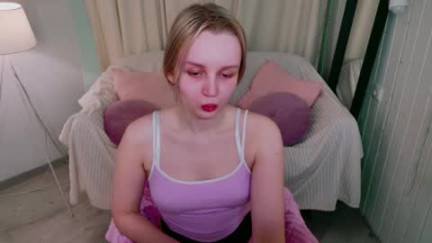 tinasiner online show from April 2026 04:34:02 PM