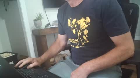 Snapshot of tincup430 chatting on August 2026 11:34:02 AM 5 day load on deck online show from August 2026 11:34:02 AM
