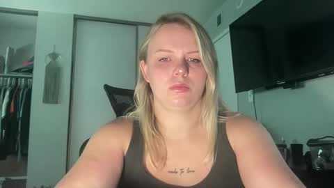 tinker0000 online show from September 2025 07:29:01 PM