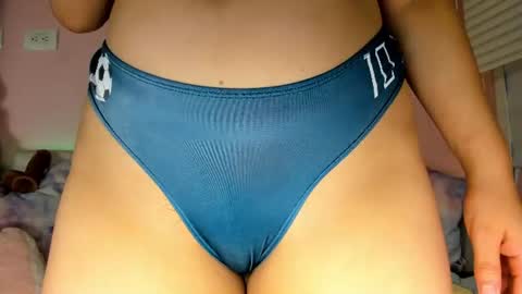 tiny_cora online show from July 2026 04:14:02 PM