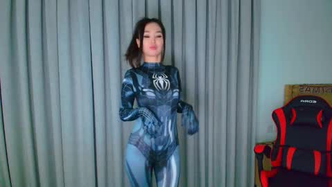 Snapshot of tiny_cute chatting on January 2025 05:29:02 PM Lia online show from January 2025 05:29:02 PM