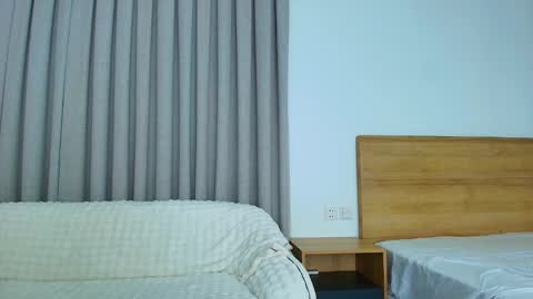 Snapshot of tiny_cute chatting on February 2025 07:19:02 PM Lia online show from February 2025 07:19:02 PM