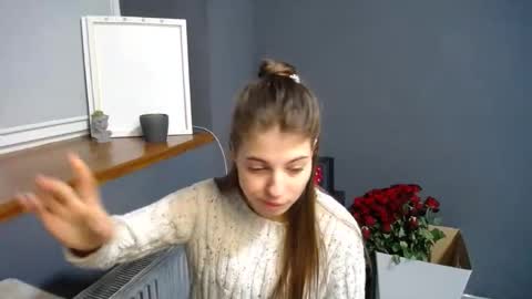 Snapshot of tiny_felicity chatting on February 2025 08:29:02 AM Gloria online show from February 2025 08:29:02 AM