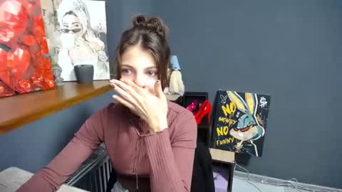 Snapshot of tiny_felicity chatting on September 2025 06:38:01 AM Gloria online show from September 2025 06:38:01 AM