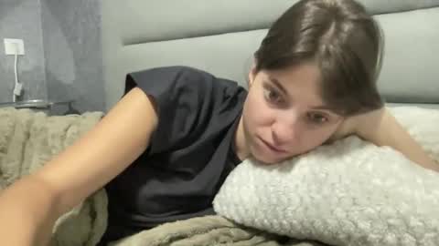 Snapshot of tiny_felicity chatting on September 2025 03:21:02 AM Gloria online show from September 2025 03:21:02 AM