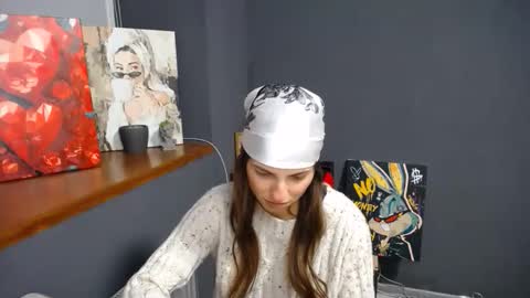 Snapshot of tiny_felicity chatting on October 2025 06:32:02 AM Gloria online show from October 2025 06:32:02 AM