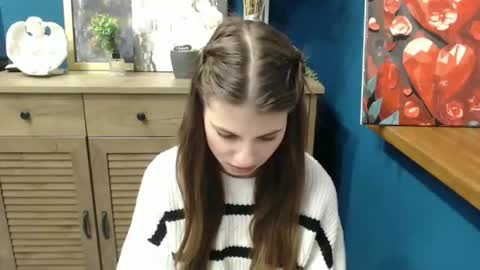 Snapshot of tiny_felicity chatting on November 2025 08:03:02 AM Gloria online show from November 2025 08:03:02 AM