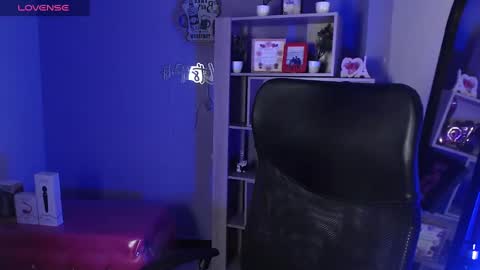 tiny online show from March 2025 06:32:01 AM