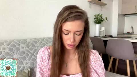 Snapshot of tinybliss chatting on May 2026 11:38:01 AM Mona online show from May 2026 11:38:01 AM