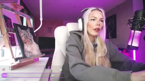 stage Kylie Sinner  brand CLITBAIT online show from March 2026 10:27:02 PM