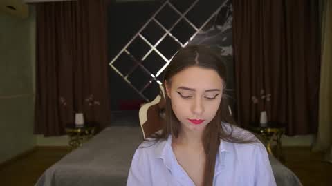 tinynataliee online show from December 2025 09:53:01 PM