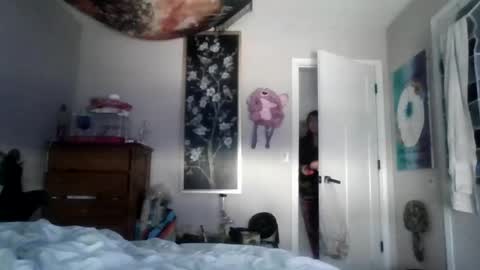 tinytittiexx online show from February 2026 05:52:01 PM