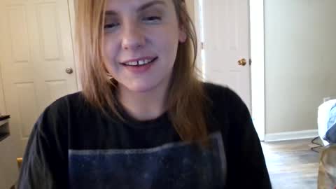 Snapshot of tinywithtiddies chatting on March 2026 01:21:02 AM tinywithtiddies online show from March 2026 01:21:02 AM