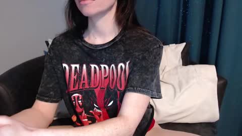 Snapshot of tinyytina chatting on January 2025 04:55:01 PM TinyyTina online show from January 2025 04:55:01 PM