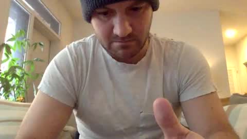 Snapshot of tiptop1088 chatting on December 2024 03:17:01 PM tiptop1088 online show from December 2024 03:17:01 PM