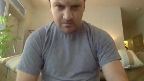 Snapshot of tiptop1088 chatting on March 2025 03:13:02 PM tiptop1088 online show from March 2025 03:13:02 PM