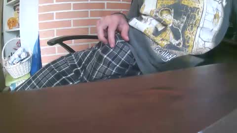 Snapshot of tisis80 chatting on October 2025 08:03:01 AM tisis80 online show from October 2025 08:03:01 AM