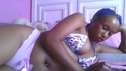 Snapshot of tits2002 chatting on May 2026 05:23:01 AM tits2002 online show from May 2026 05:23:01 AM