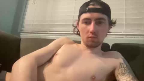 Snapshot of tlayne410 chatting on February 2025 06:06:01 AM tlayne410 online show from February 2025 06:06:01 AM