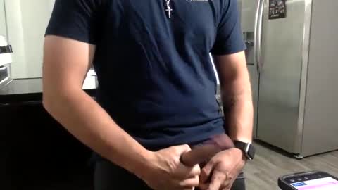 tnich28 online show from October 2025 10:10:01 PM