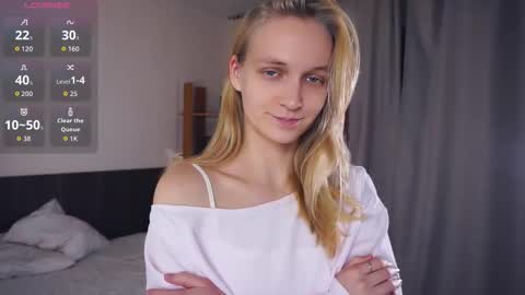 Snapshot of tobicovitt chatting on November 2025 06:34:02 AM Mary online show from November 2025 06:34:02 AM