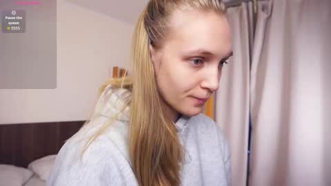 Snapshot of tobicovitt chatting on December 2025 06:39:02 AM Mary online show from December 2025 06:39:02 AM