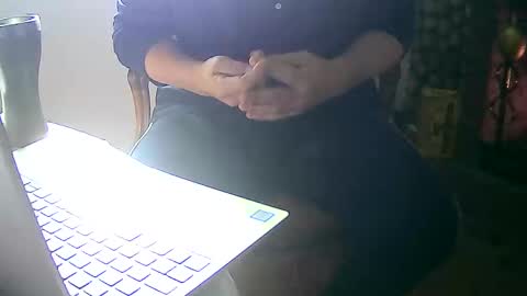 Snapshot of tobikoyuzu chatting on December 2024 01:07:02 PM Tobiko online show from December 2024 01:07:02 PM