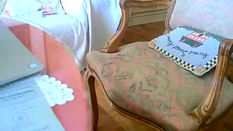 Snapshot of tobikoyuzu chatting on January 2025 12:20:01 PM Tobiko online show from January 2025 12:20:01 PM