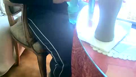 Snapshot of tobikoyuzu chatting on January 2025 12:31:02 PM Tobiko online show from January 2025 12:31:02 PM