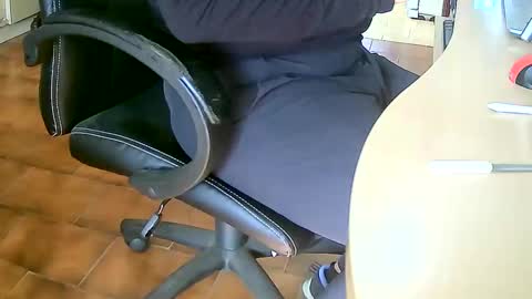 Snapshot of tobikoyuzu chatting on January 2025 02:51:02 PM Tobiko online show from January 2025 02:51:02 PM