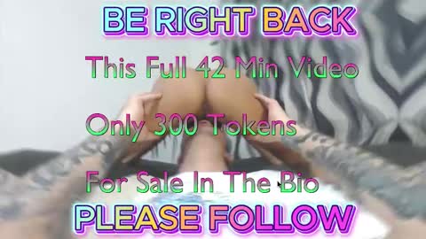 Snapshot of tod916 chatting on November 2025 06:52:02 PM LuckyLaura online show from November 2025 06:52:02 PM