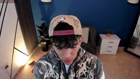 Snapshot of todoroki_g chatting on December 2025 02:01:02 PM todoroki_g online show from December 2025 02:01:02 PM