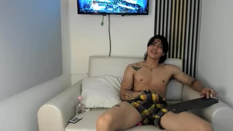 toji lee online show from October 2025 02:34:01 AM