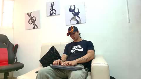 toji lee online show from December 2025 08:27:02 PM