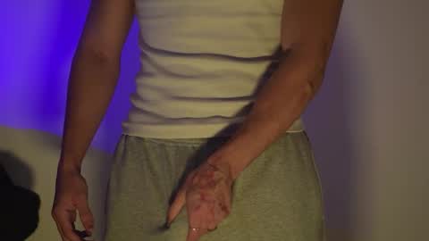 Snapshot of tokyo_oo chatting on November 2025 03:22:01 PM tokyo_oo online show from November 2025 03:22:01 PM