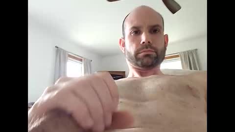 tom52701 online show from May 2026 07:45:02 PM