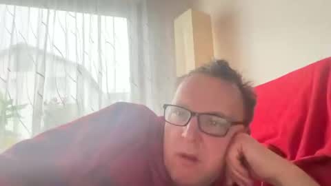 Snapshot of tom6644 chatting on February 2025 08:11:02 AM Tom online show from February 2025 08:11:02 AM