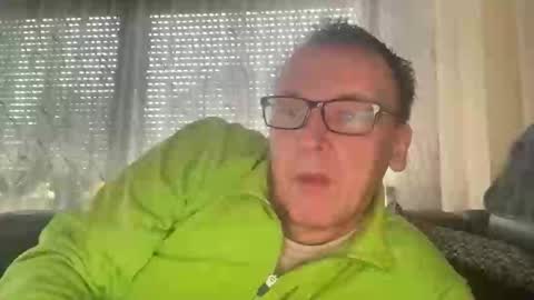 Tom online show from March 2026 03:44:02 PM